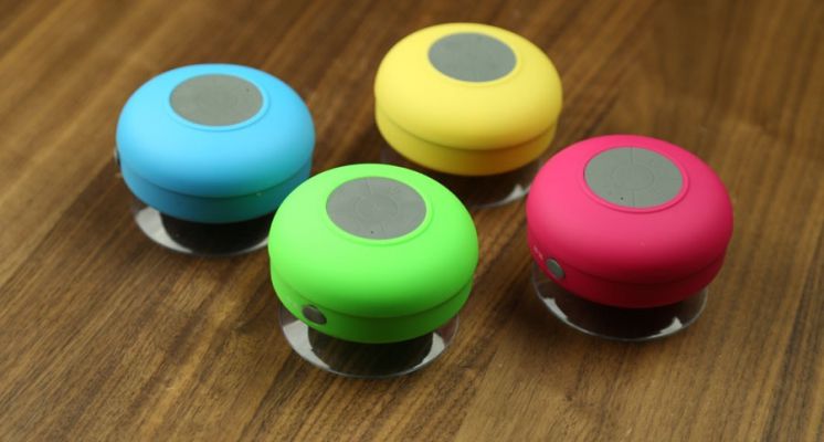 Altavoces port&aacute;tiles y altavoces de China